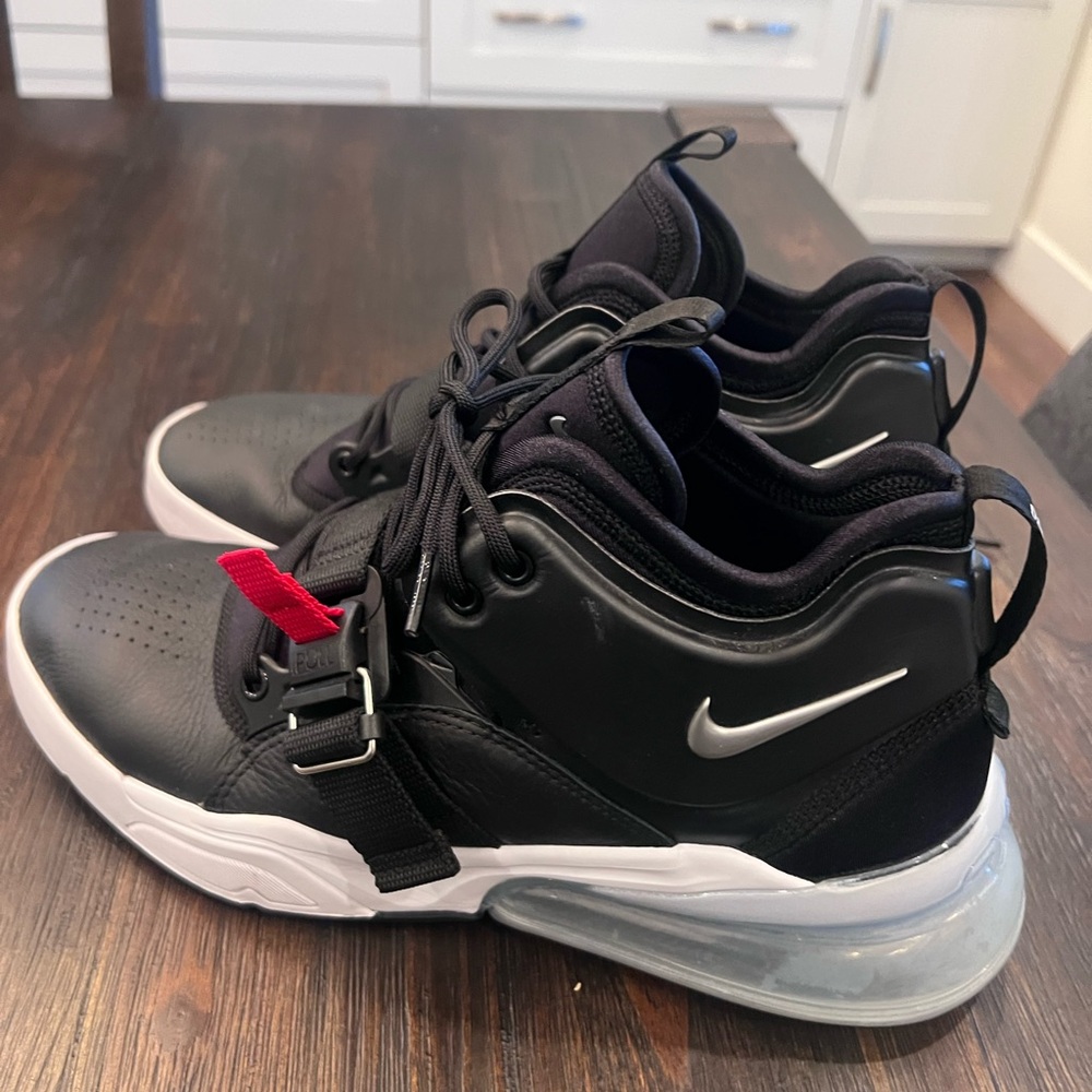 Nike Black and White Sneakers with Red Accent